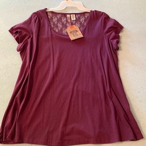 Purple tee size 1X lace back